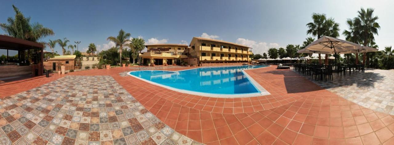 Baia Di Ulisse Wellness & Spa San Leone Exterior photo