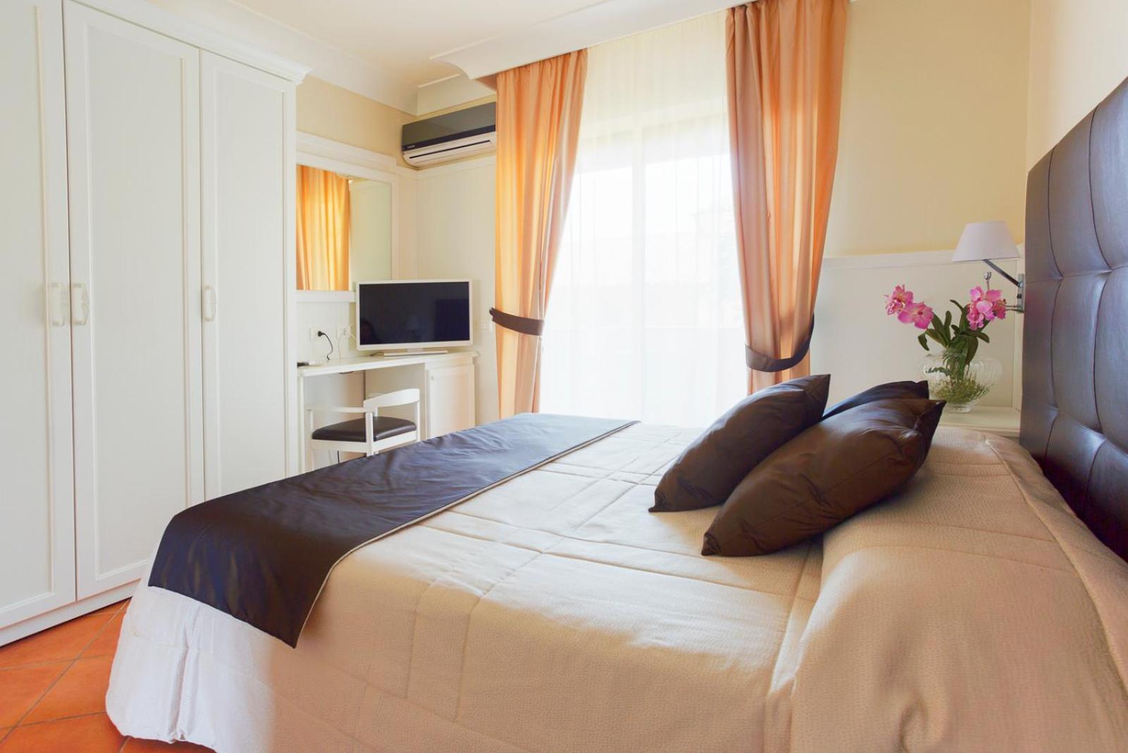 Baia Di Ulisse Wellness & Spa San Leone Room photo